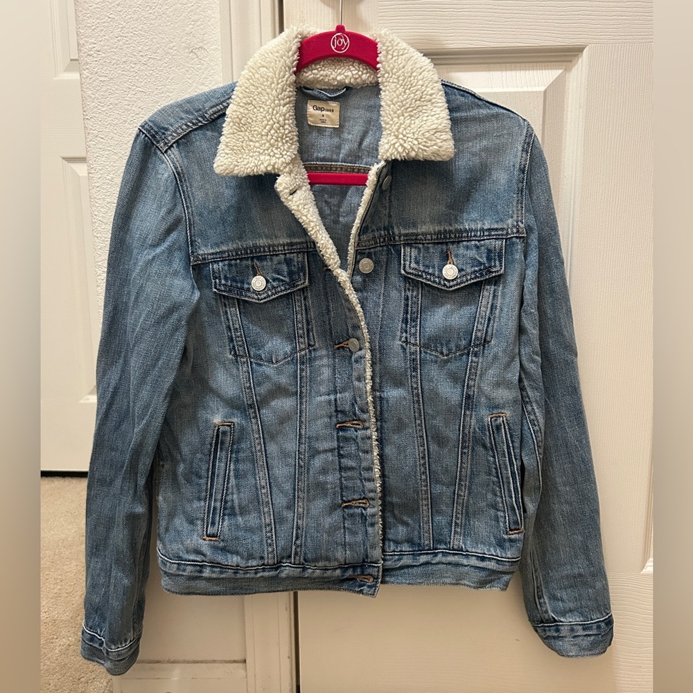 GAP Blue Denim Jacket with Sherpa Collar Size Small